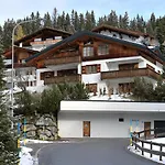 Chesa Igna Apartment